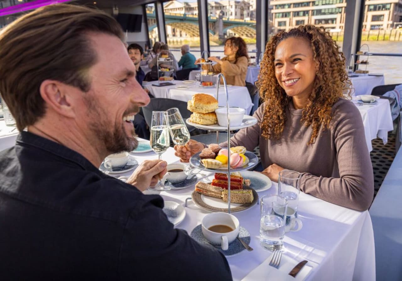 London Day Dining Cruise on the River Thames by City Cruises - image 3